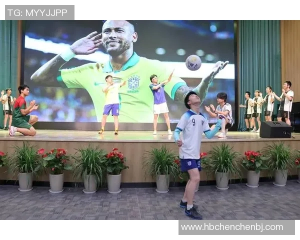 足球明星闪耀达人秀舞台展现多才多艺的魅力与风采 足球明星闪耀达人秀舞台展现多才多艺的魅力与风采