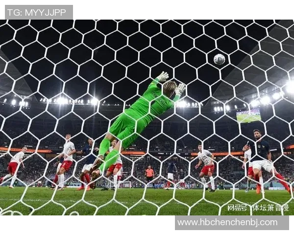 广州篮球队在世界杯预选赛中以53分稳居积分榜首位 广州篮球队在世界杯预选赛中以53分稳居积分榜首位